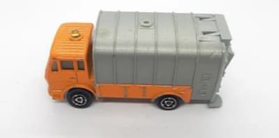 Mercedes-Benz NG Garbage Truck