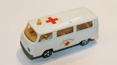 Volkswagen T2 Ambulance/Police