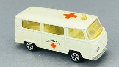 Volkswagen T2 Ambulance/Police