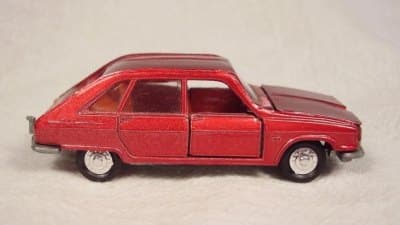 Renault 16