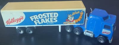 Kenworth Aerodyne & Articulated Trailer