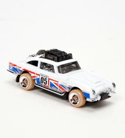 Aston Martin DB5 Safari
