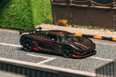 Koenigsegg Agera RS Black Carbon Fiber / Red Accents
