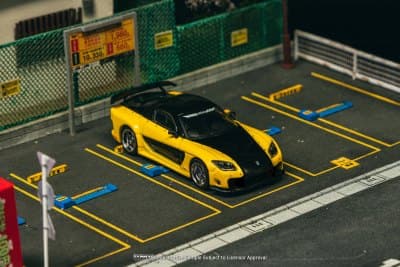 Mazda RX-7 VeilSide Fortune7 Yellow / Black