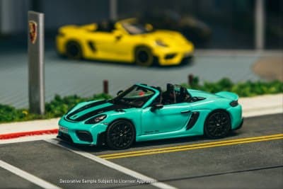 Porsche 718 Spyder RS Mint Green
