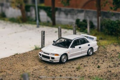 Mitsubishi Lancer RS  Evolution III White