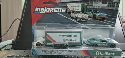 Porsche Taycan Turbo S + Porsche 934