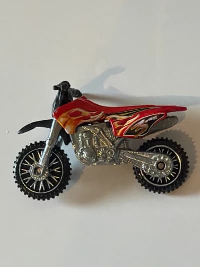HW450F