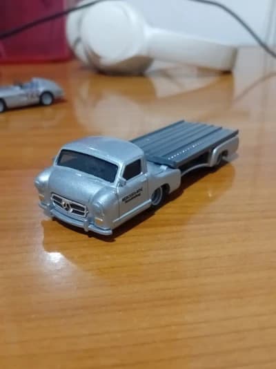 Mercedes-Benz Renntransporter
