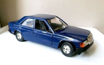 Mercedes-Benz 190 E