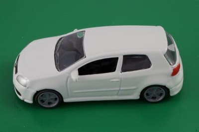 Volkswagen Golf R32