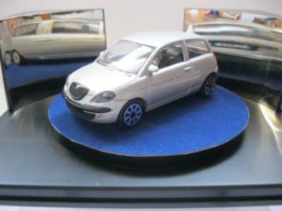 Lancia Ypsilon