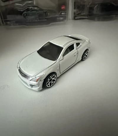 Infiniti G37