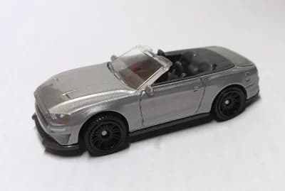 18 Ford Mustang Convertible