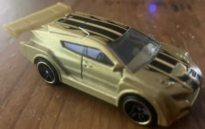 Loop Coupe