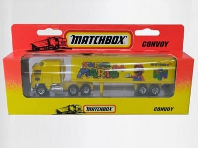 Kenworth Box Truck with Articulated Trailer Box