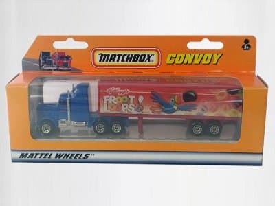 Kenworth Aerodyne with Articulated Trailer Box