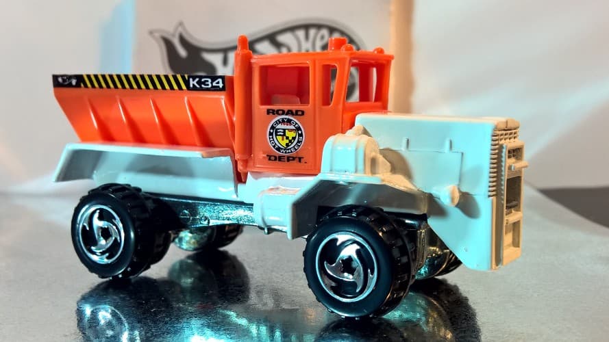 Oshkosh Snow Plow null: Image 1