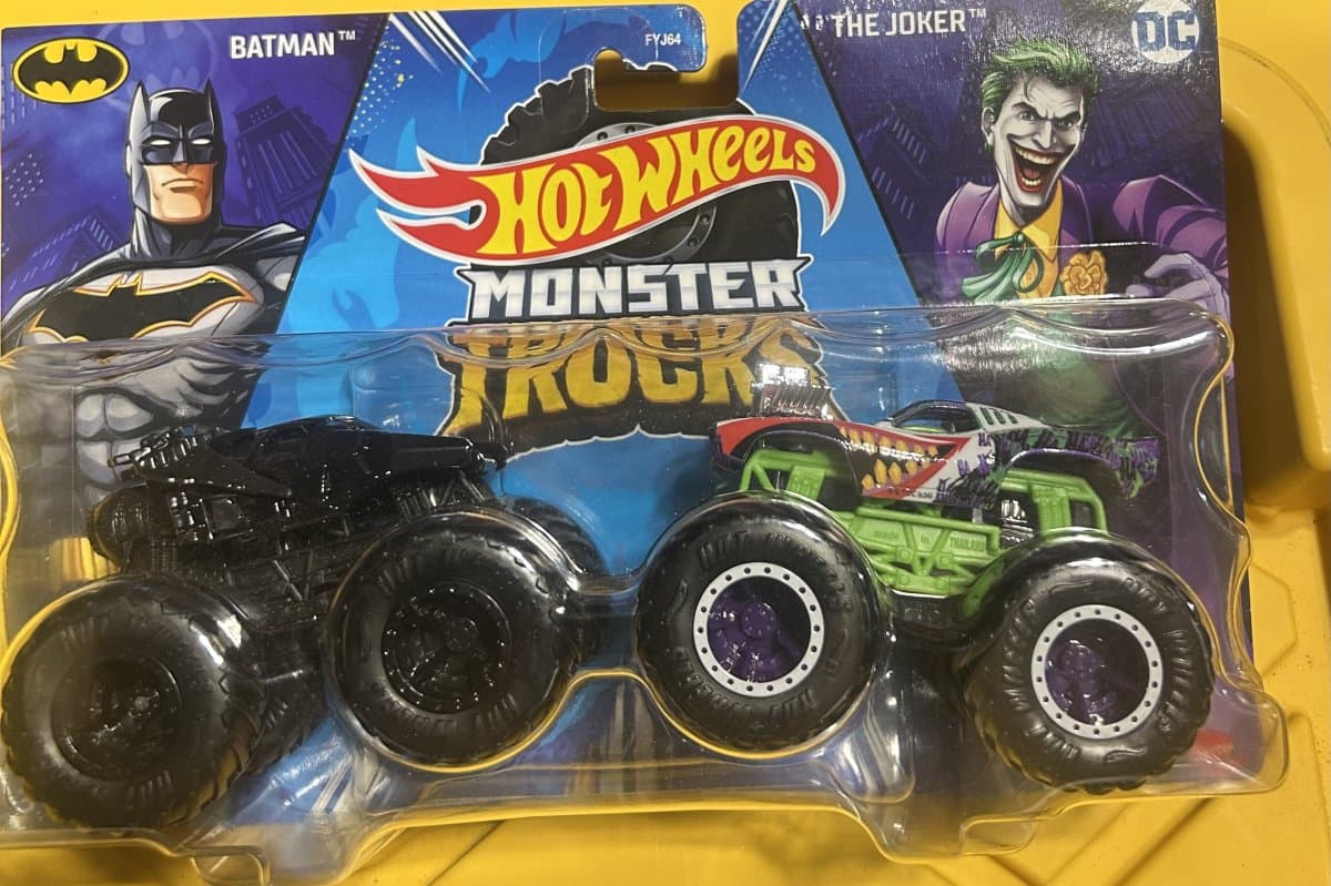 Batman vs. The Joker null: Image 1