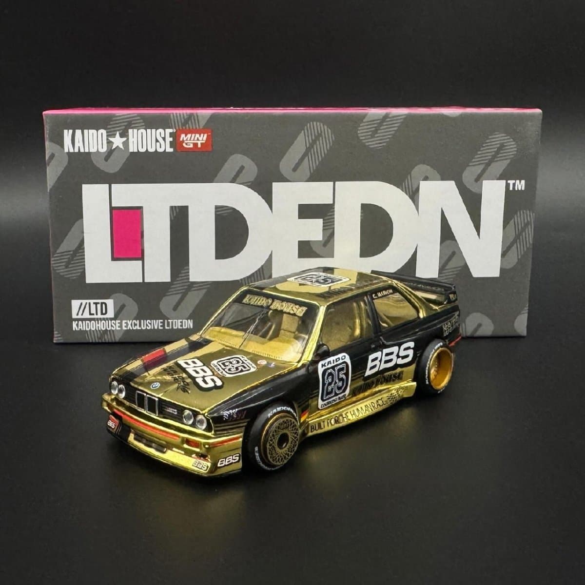 BMW M3 Kaido Touring Champ Box: Image 1