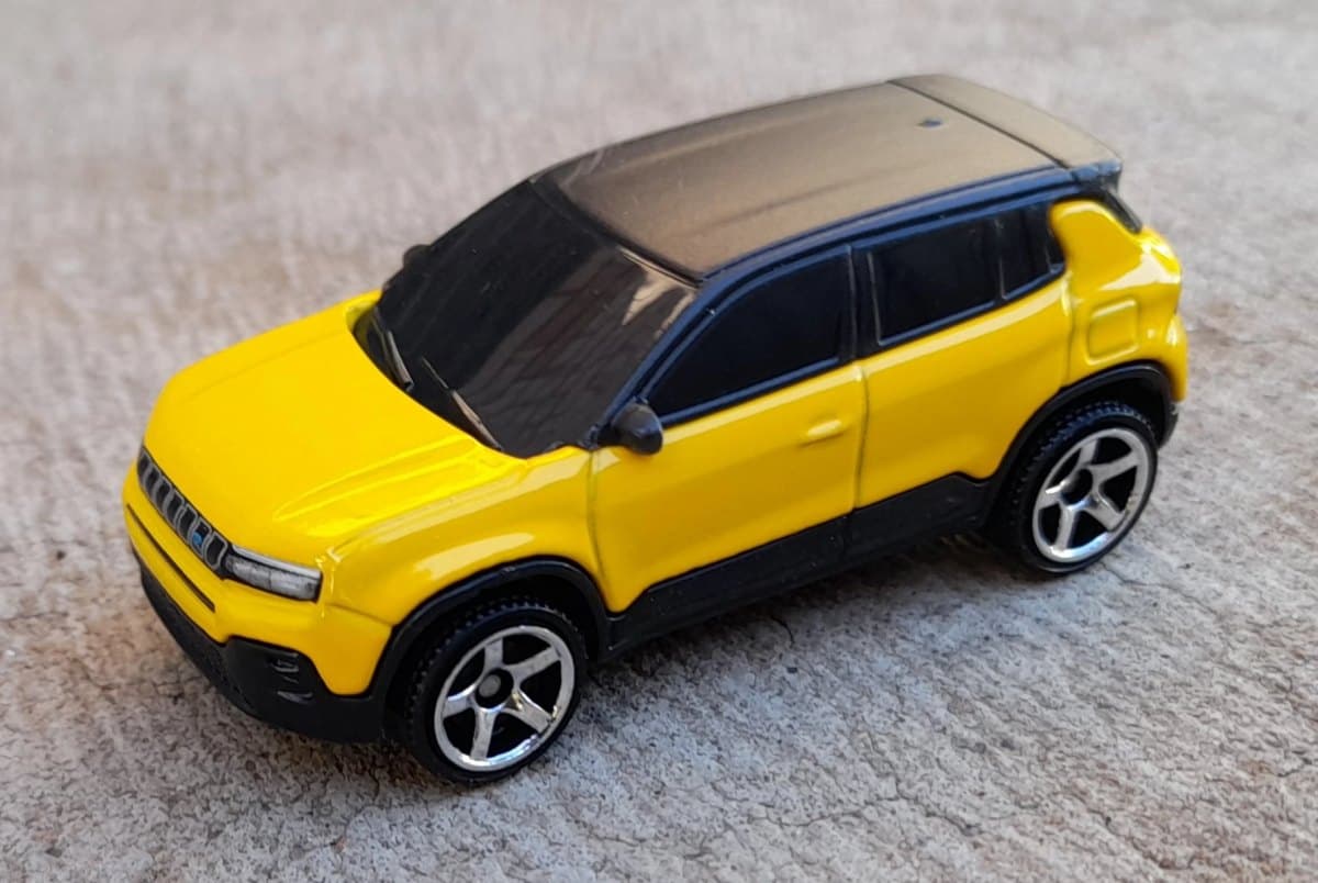 Jeep Avenger No package: Image 2