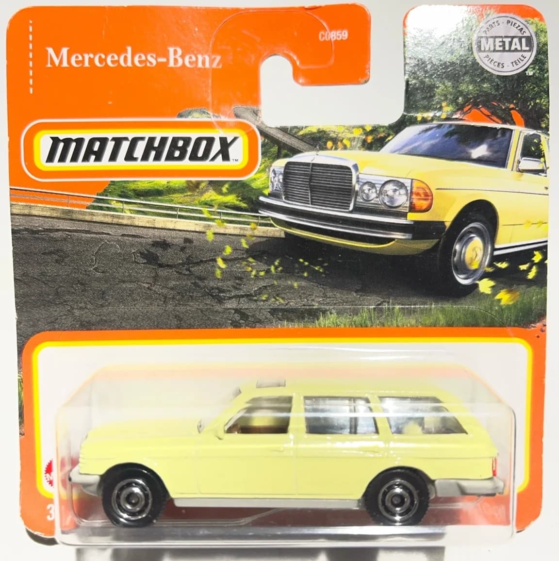Mercedes-Benz S 123 Station Wagon Short Card: Image 2