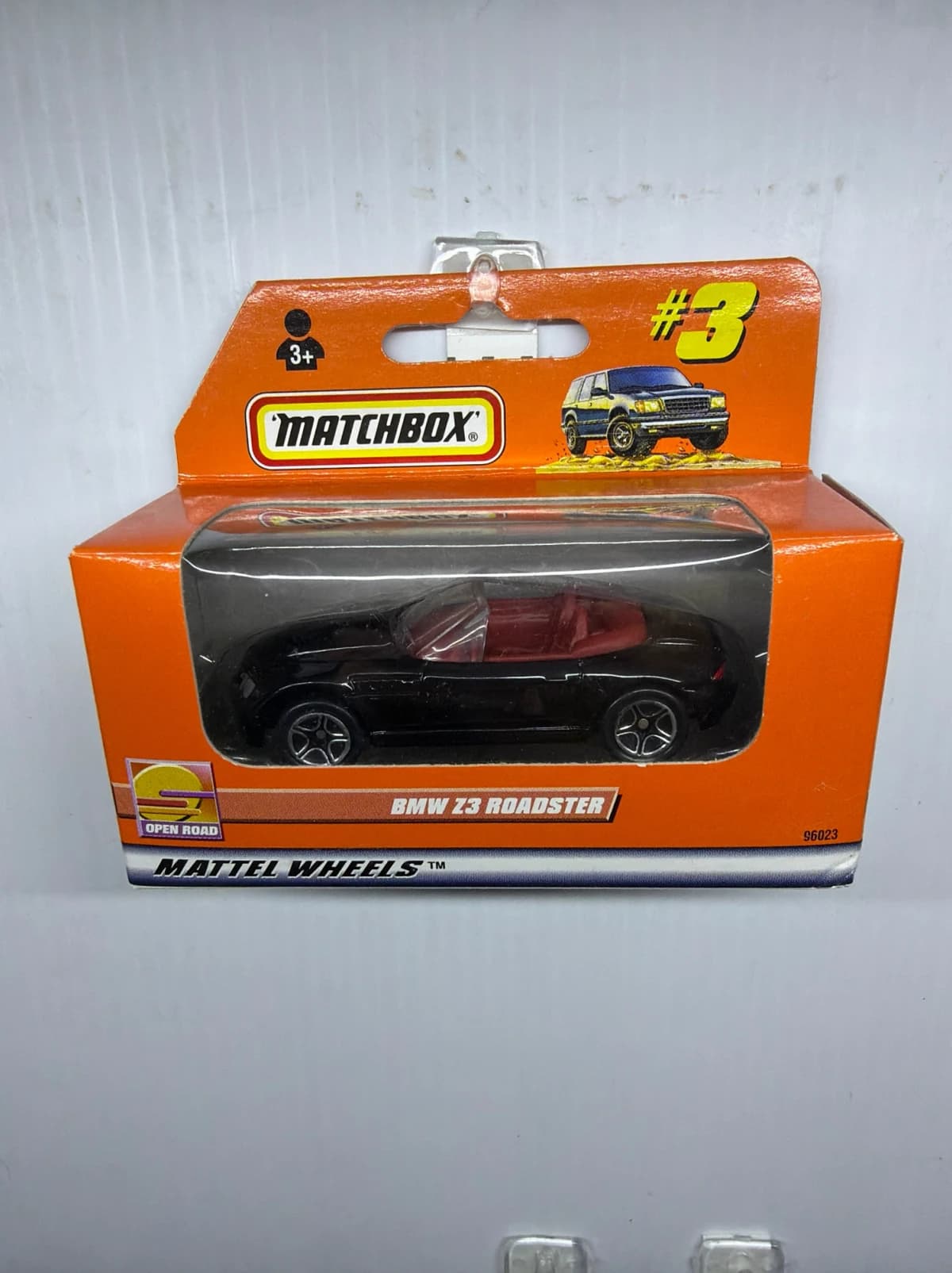 BMW Z-3 Roadster Box: Image 2
