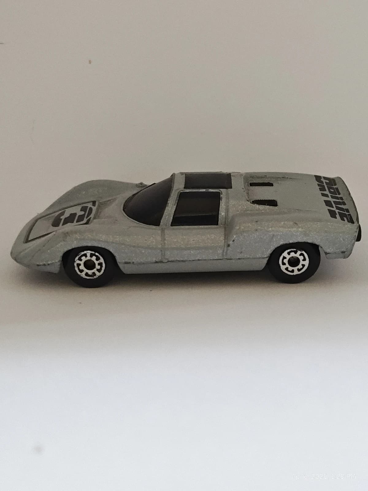 Porsche 910 null: Image 1