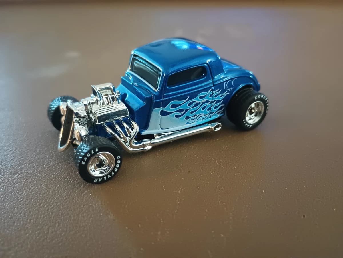 1933 Ford Coupe : Image 2