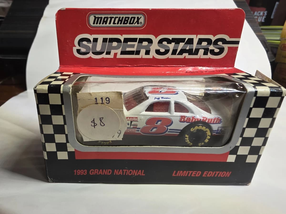 1993 Grand National Baby Ruth #8 null: Image 1