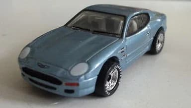 Aston Martin DB7 null: Image 2