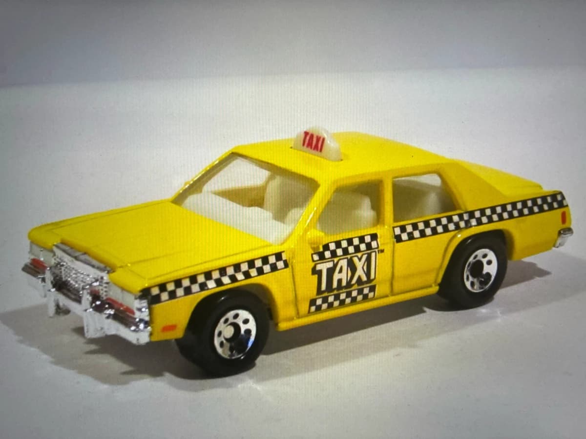 Sunshine Cab #804 Ford LTD Taxi null: Image 2