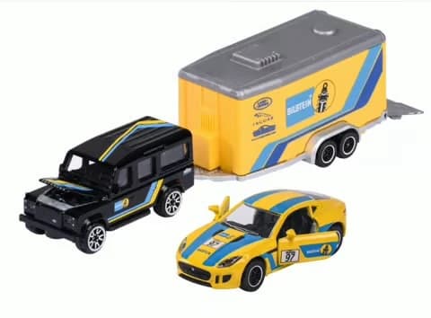 Land Rover Defender 110 & Jaguar F-type null: Image 1