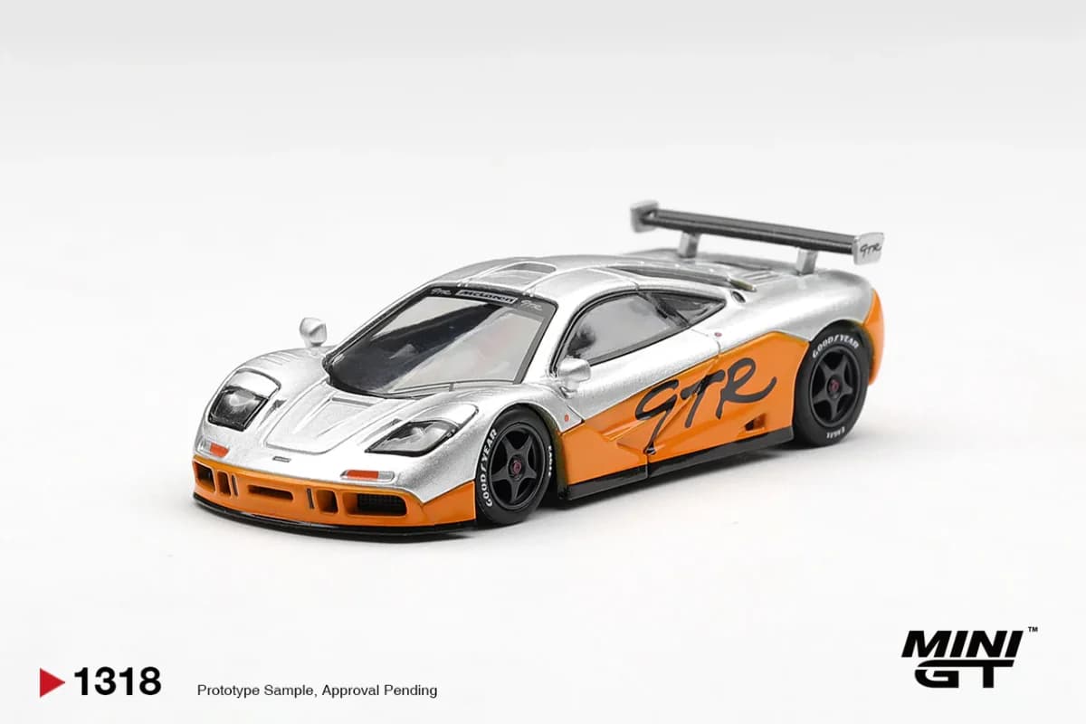 McLaren F1 GTR 1995 Presentation null: Image 1