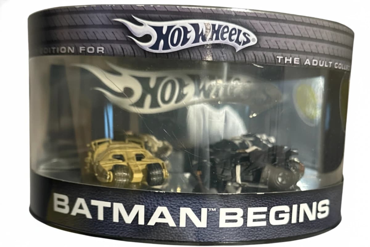 Batman Begins Batmobile Tumbler null: Image 1