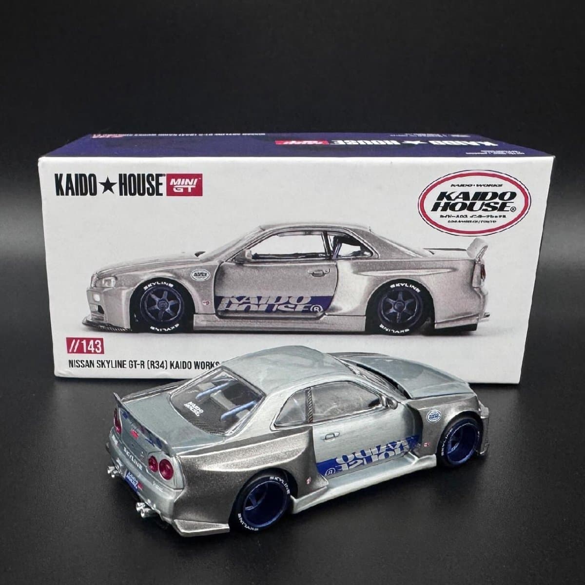 Nissan Skyline GT-R (R34) Kaido Works Shinjuku V1 Box: Image 2