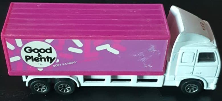 Cabover Box Truck Hauler Good & Plenty null: Image 1