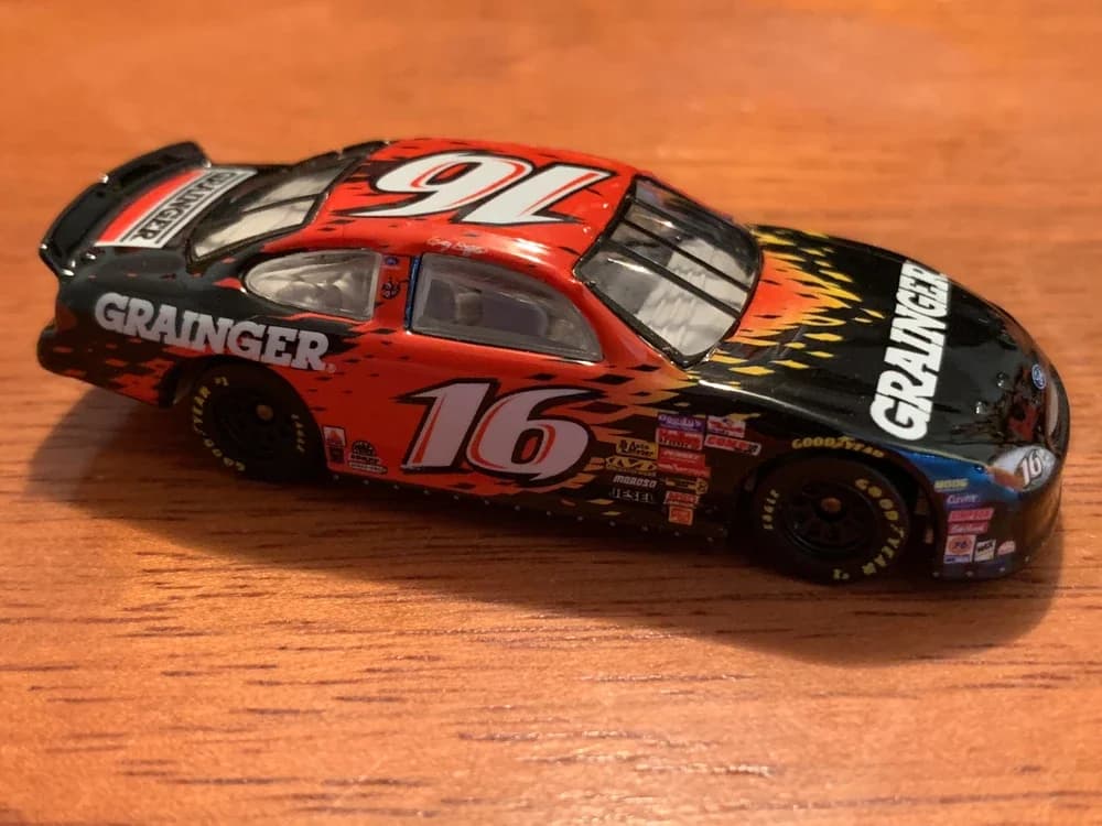 Ford Taurus Stocker Greg Biffle #16 Grainger null: Image 1