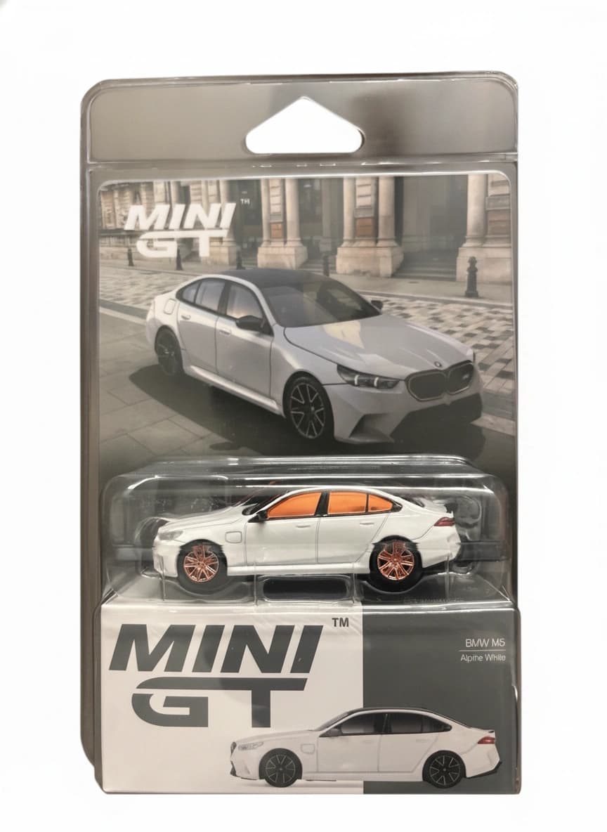 BMW M5 Alpine White Blister: Image 1