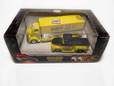 Moon Equipped Truck 2-Car Set
