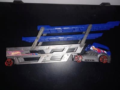 HW MEGA HAULER