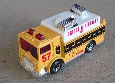 Mack Auxiliary Power Truck