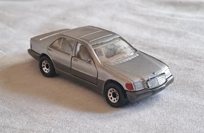 Mercedes-Benz 600SEL
