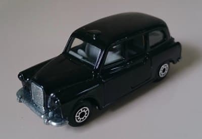 Carbodies Taxi FX4R