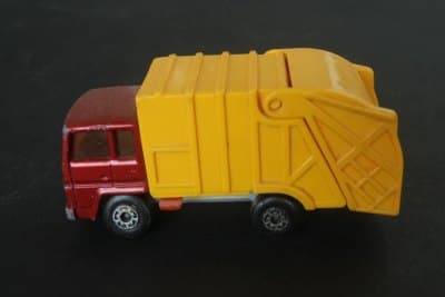 Refuse Truck