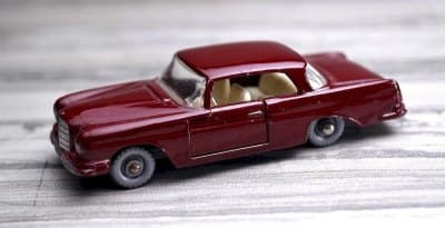 Mercedes-Benz 220 SE