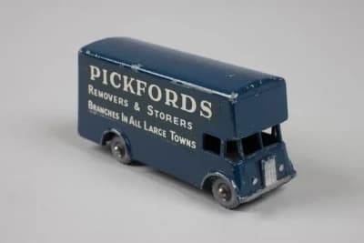 Pickfords Removal Van