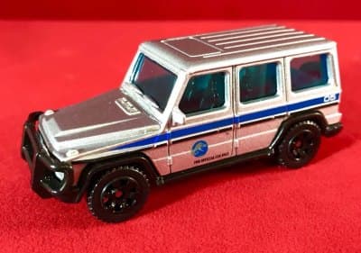 14 Mercedes-Benz G 550