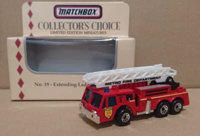 Extending Ladder Fire Engine