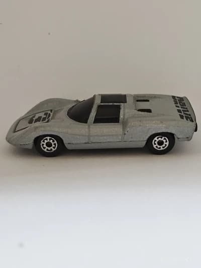 Porsche 910